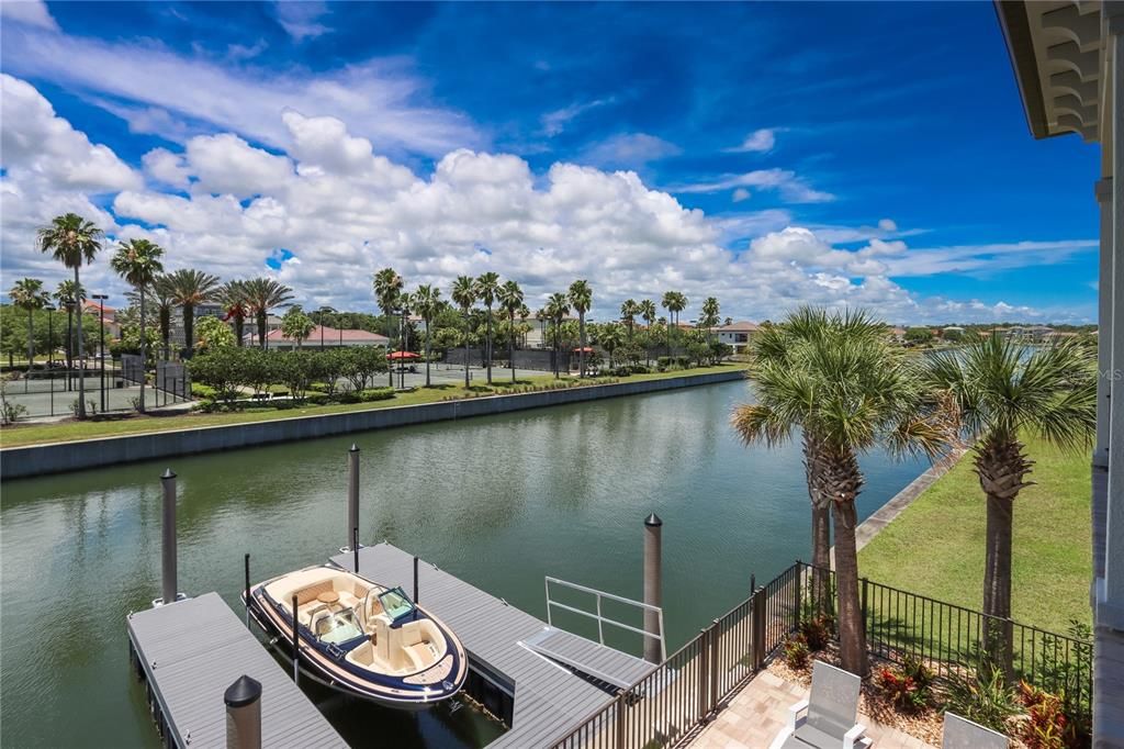 Activo con contrato: $1,499,000 (3 camas, 4 baños, 3478 Pies cuadrados)