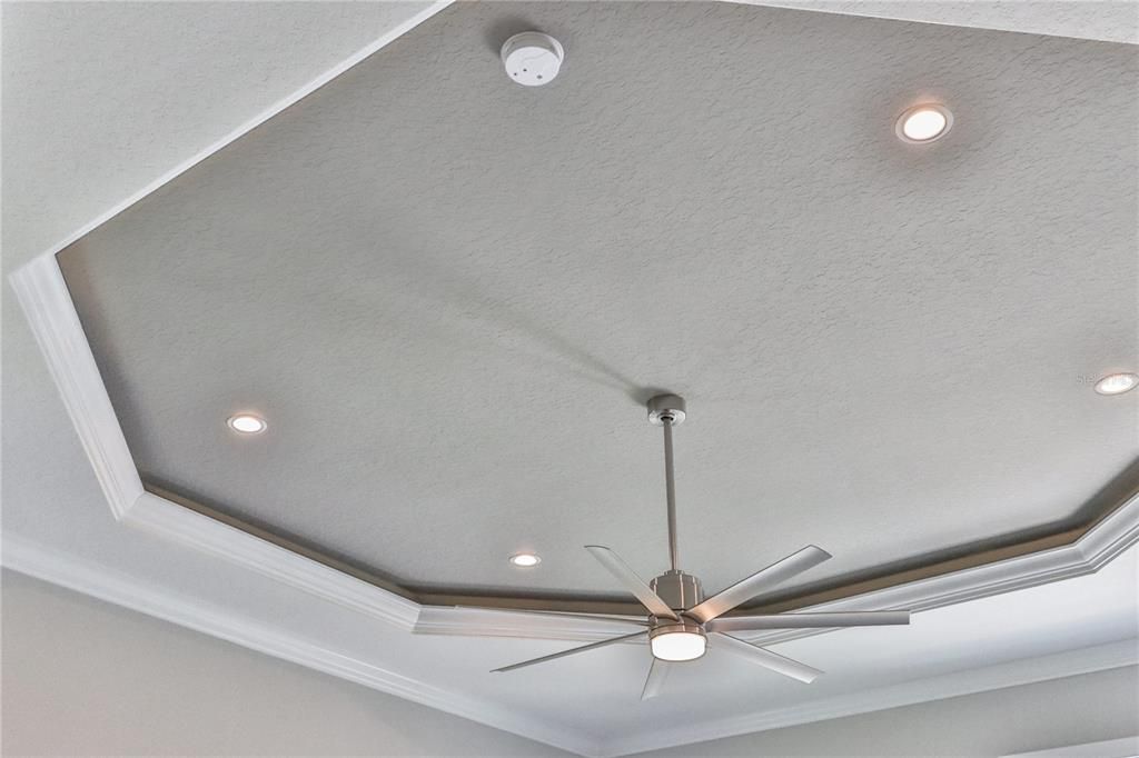 Activo con contrato: $1,499,000 (3 camas, 4 baños, 3478 Pies cuadrados)