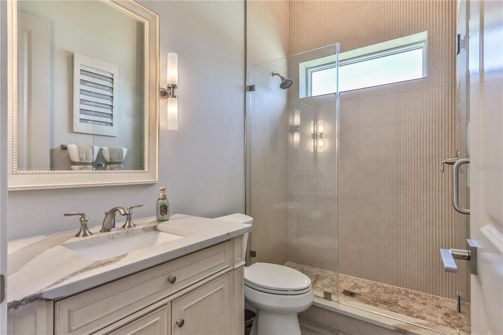 Activo con contrato: $1,499,000 (3 camas, 4 baños, 3478 Pies cuadrados)