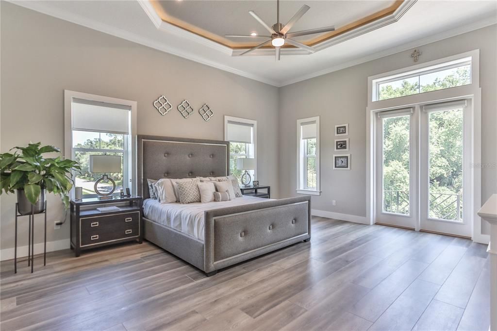 Activo con contrato: $1,499,000 (3 camas, 4 baños, 3478 Pies cuadrados)