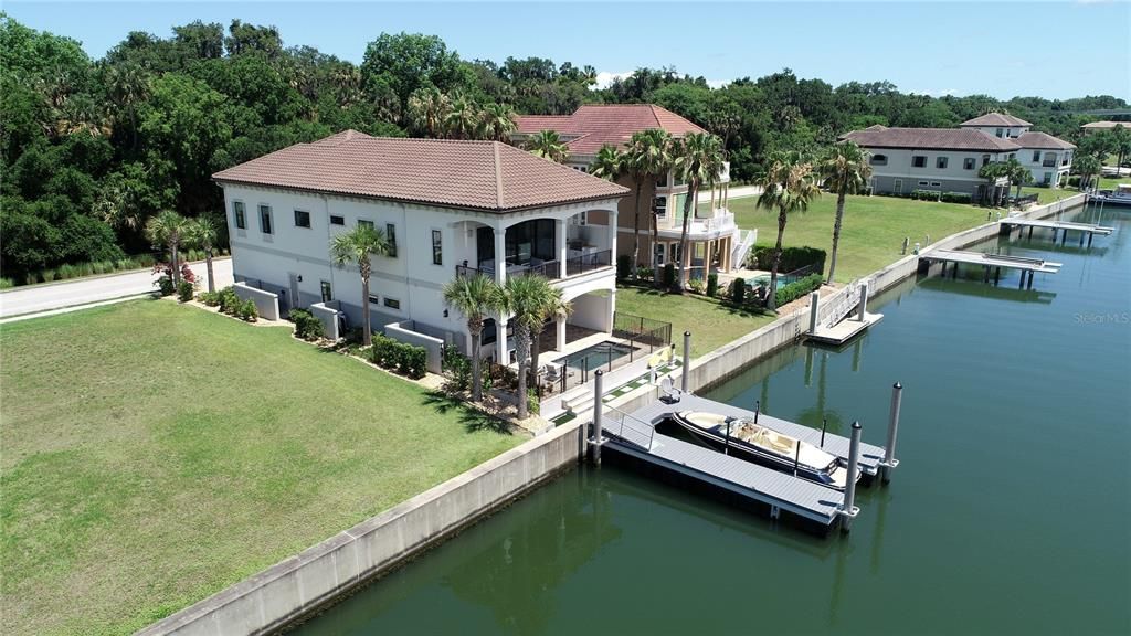 Activo con contrato: $1,499,000 (3 camas, 4 baños, 3478 Pies cuadrados)