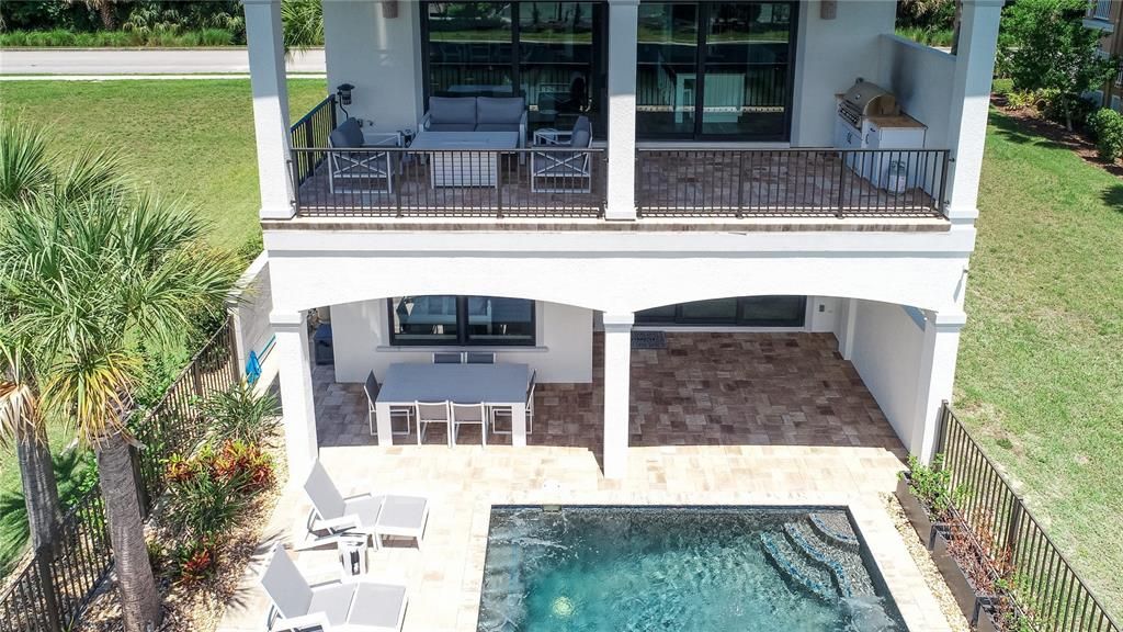 Activo con contrato: $1,499,000 (3 camas, 4 baños, 3478 Pies cuadrados)