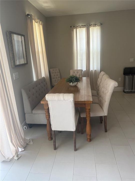 For Rent: $3,250 (4 beds, 2 baths, 2035 Square Feet)