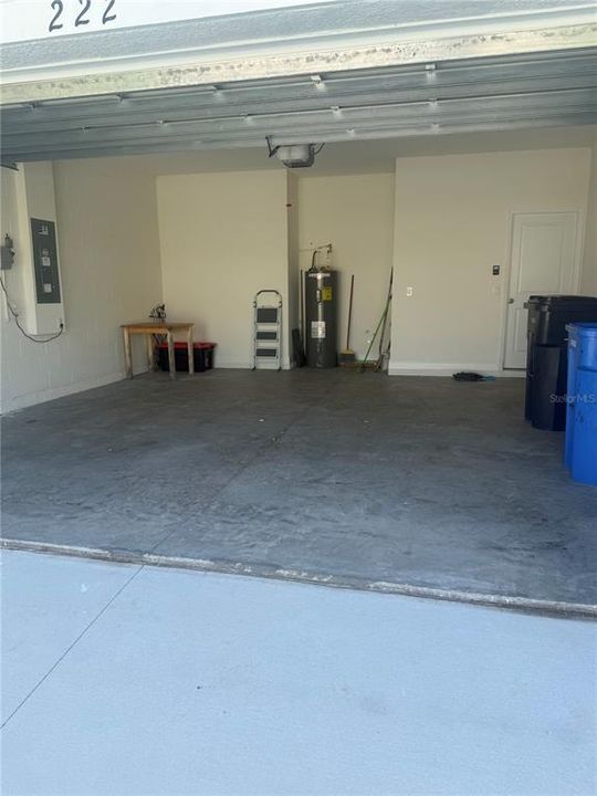 For Rent: $3,250 (4 beds, 2 baths, 2035 Square Feet)