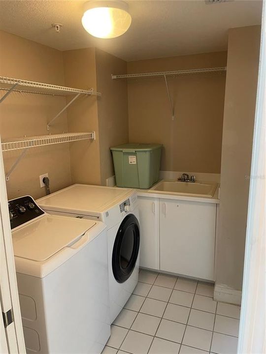 For Rent: $6,500 (3 beds, 2 baths, 1952 Square Feet)