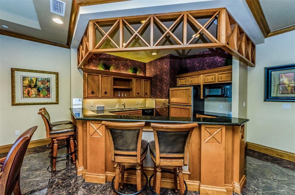 For Rent: $6,500 (3 beds, 2 baths, 1952 Square Feet)