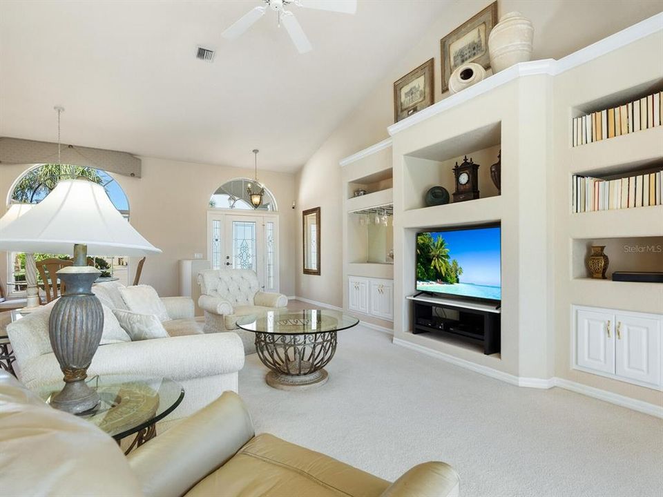 Active With Contract: $525,000 (3 beds, 2 baths, 2252 Square Feet)