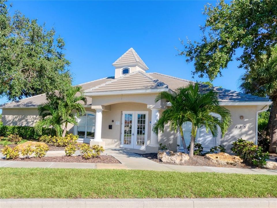 Active With Contract: $525,000 (3 beds, 2 baths, 2252 Square Feet)