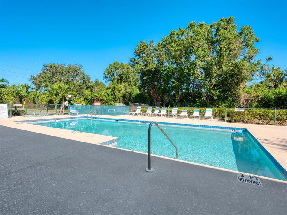 Active With Contract: $525,000 (3 beds, 2 baths, 2252 Square Feet)