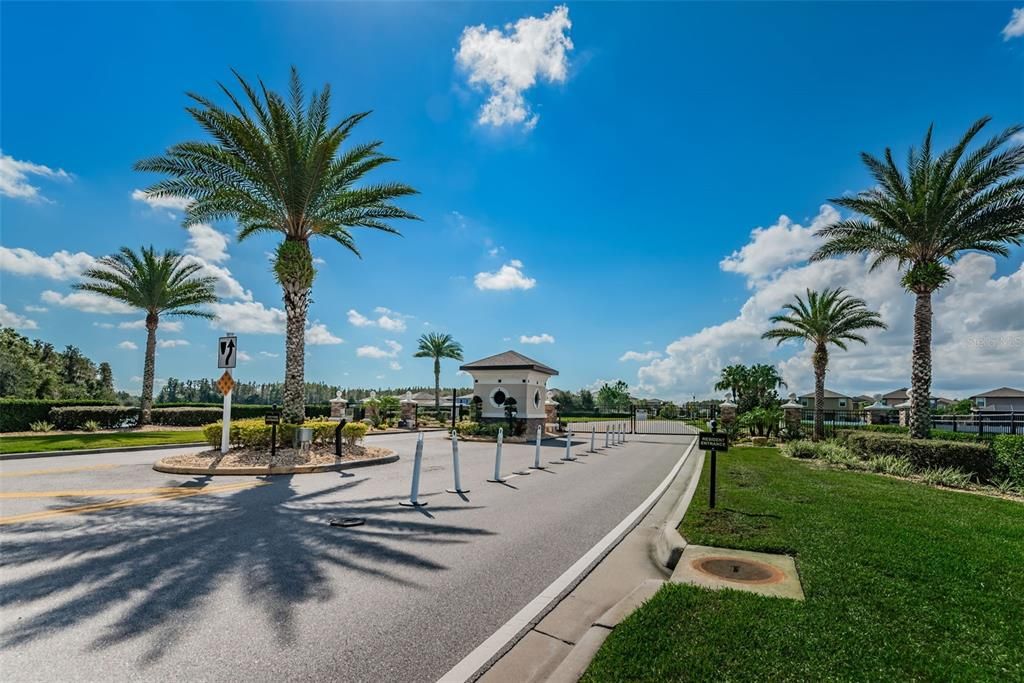 Active With Contract: $515,000 (4 beds, 4 baths, 2562 Square Feet)