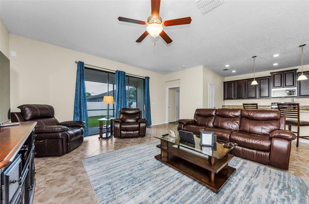 Active With Contract: $515,000 (4 beds, 4 baths, 2562 Square Feet)