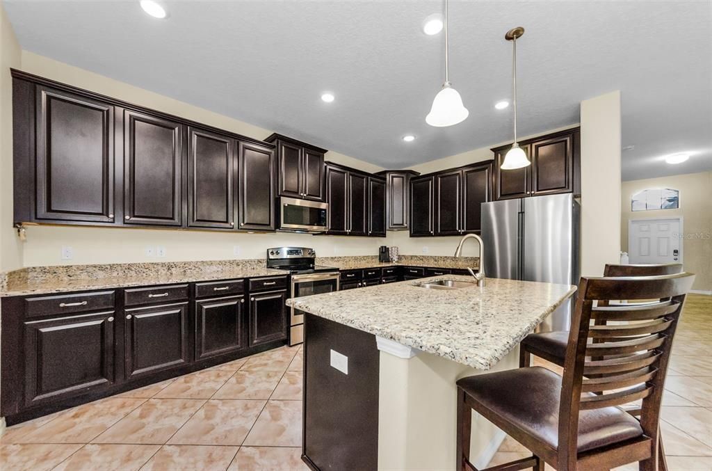 Active With Contract: $515,000 (4 beds, 4 baths, 2562 Square Feet)