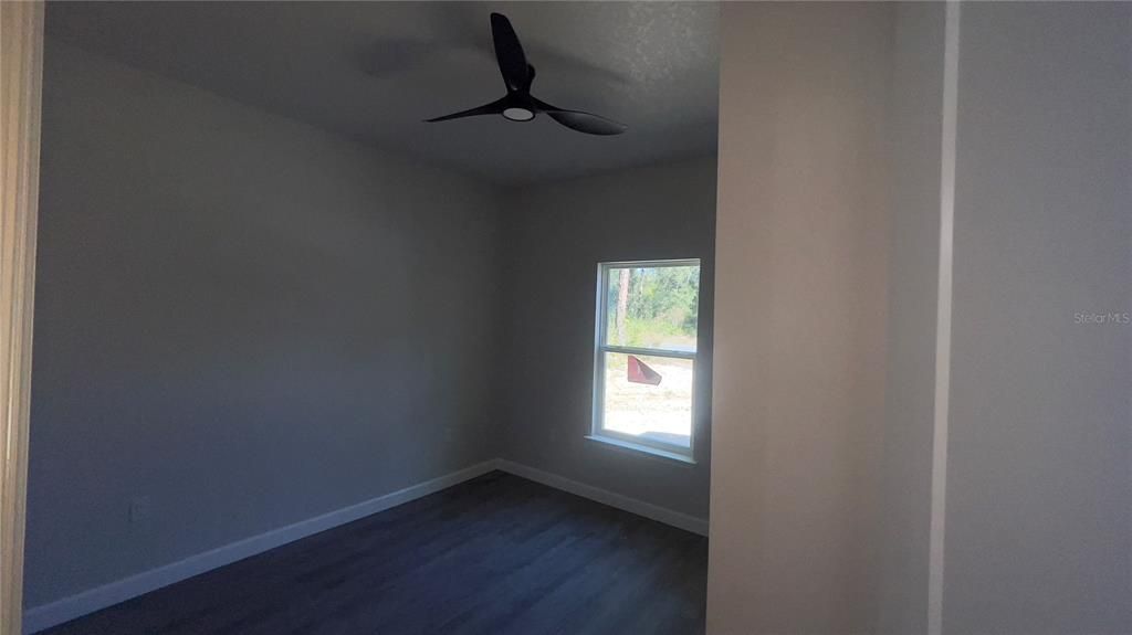 For Sale: $339,900 (3 beds, 2 baths, 1321 Square Feet)