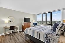 На продажу: $369,000 (2 спален, 2 ванн, 1358 Квадратных фут)