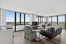 На продажу: $369,000 (2 спален, 2 ванн, 1358 Квадратных фут)