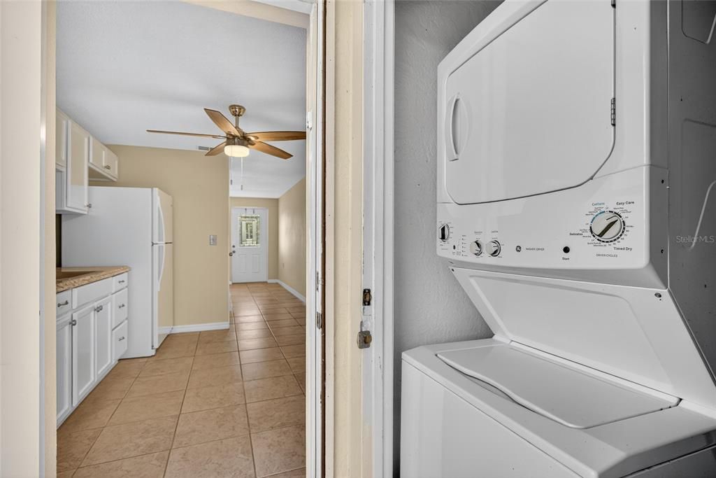 Active With Contract: $279,900 (4 beds, 0 baths, 1484 Square Feet)