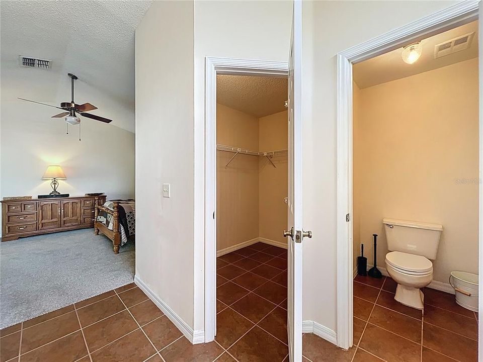 Activo con contrato: $615,000 (3 camas, 2 baños, 2296 Pies cuadrados)