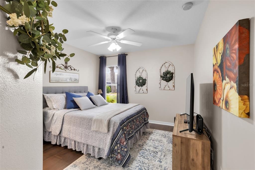 For Sale: $368,000 (3 beds, 2 baths, 1889 Square Feet)