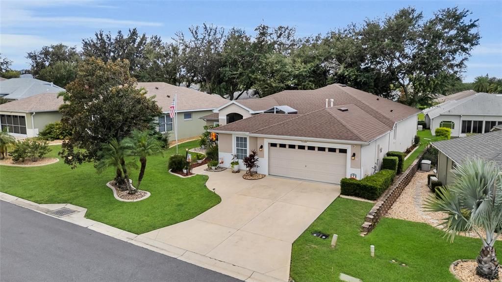 For Sale: $368,000 (3 beds, 2 baths, 1889 Square Feet)