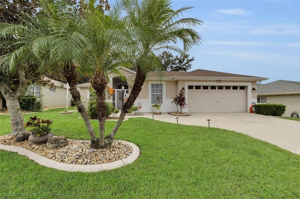 For Sale: $368,000 (3 beds, 2 baths, 1889 Square Feet)