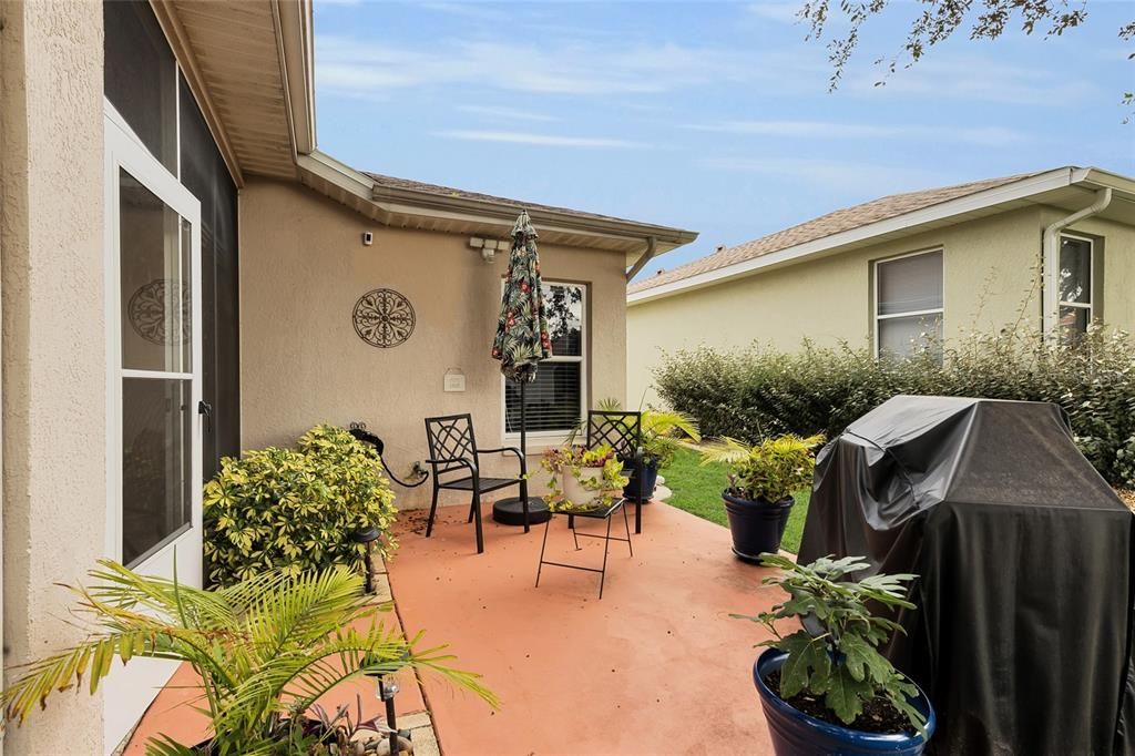 For Sale: $368,000 (3 beds, 2 baths, 1889 Square Feet)