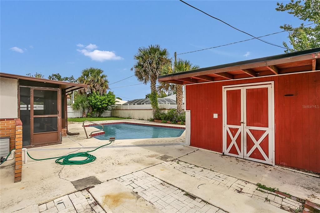 На продажу: $350,000 (4 спален, 2 ванн, 1800 Квадратных фут)