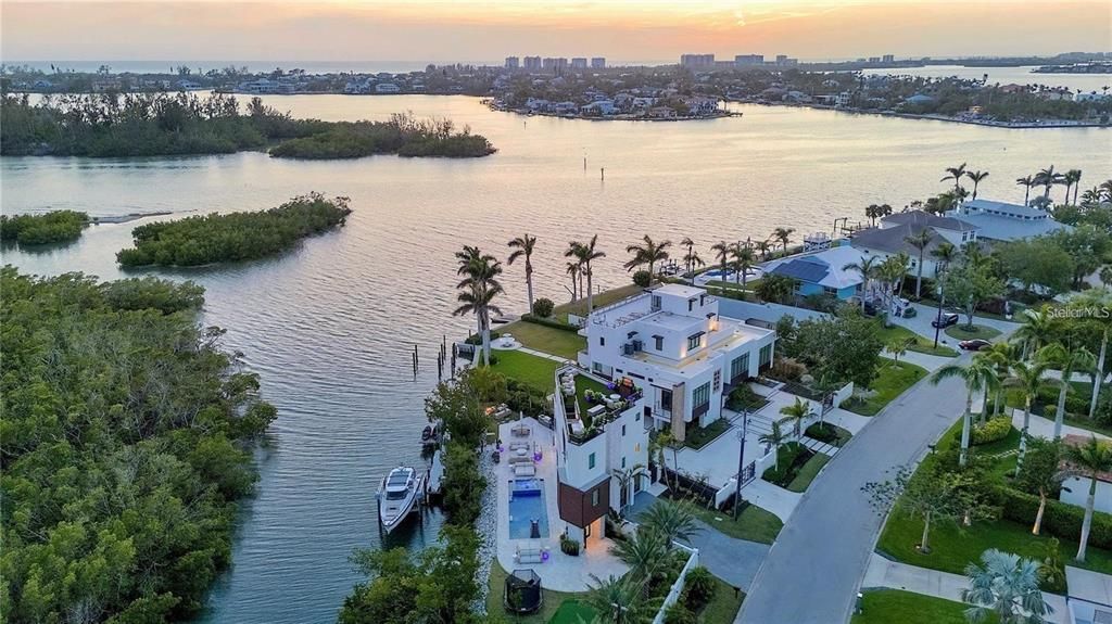 待售: $5,490,000 (4 贝兹, 3 浴室, 3294 平方英尺)