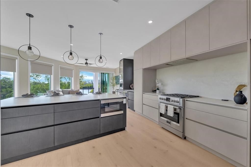 待售: $5,490,000 (4 贝兹, 3 浴室, 3294 平方英尺)