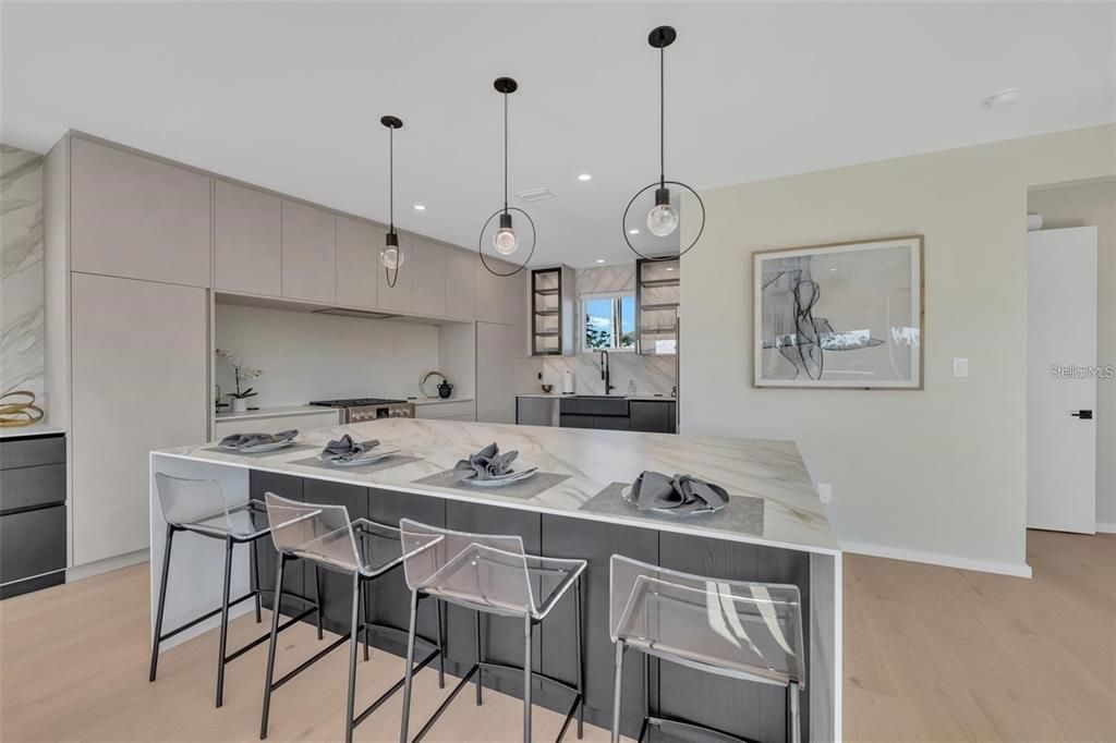 待售: $5,490,000 (4 贝兹, 3 浴室, 3294 平方英尺)