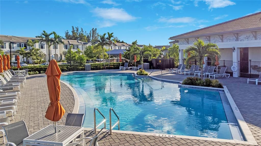 For Sale: $370,000 (3 beds, 2 baths, 1331 Square Feet)