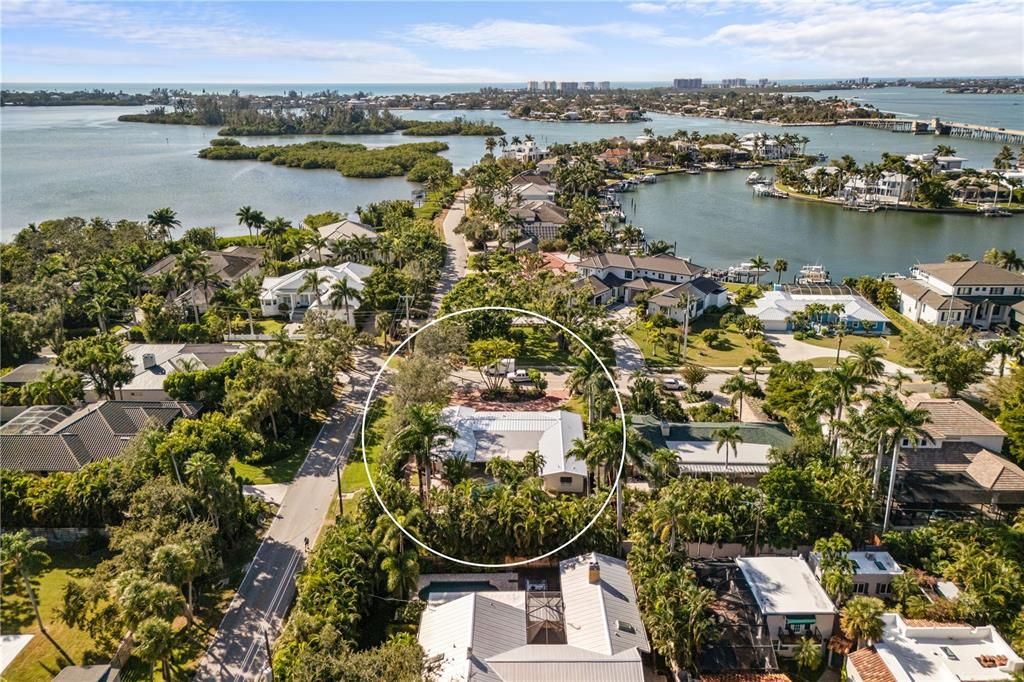 Activo con contrato: $1,990,000 (4 camas, 3 baños, 2379 Pies cuadrados)