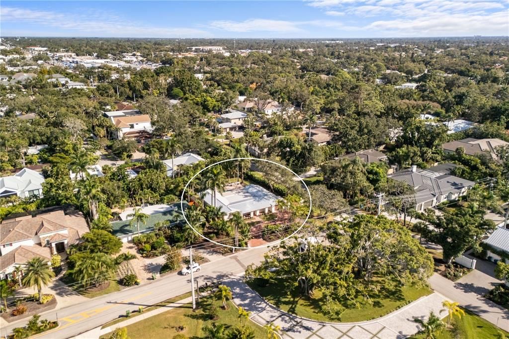 Activo con contrato: $1,990,000 (4 camas, 3 baños, 2379 Pies cuadrados)