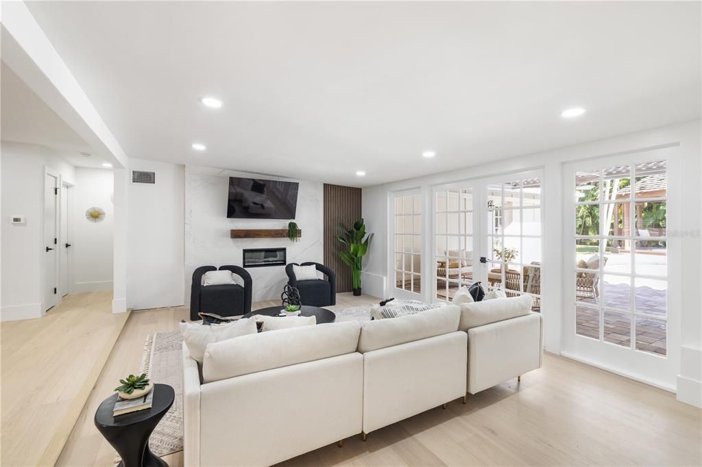 Activo con contrato: $1,990,000 (4 camas, 3 baños, 2379 Pies cuadrados)