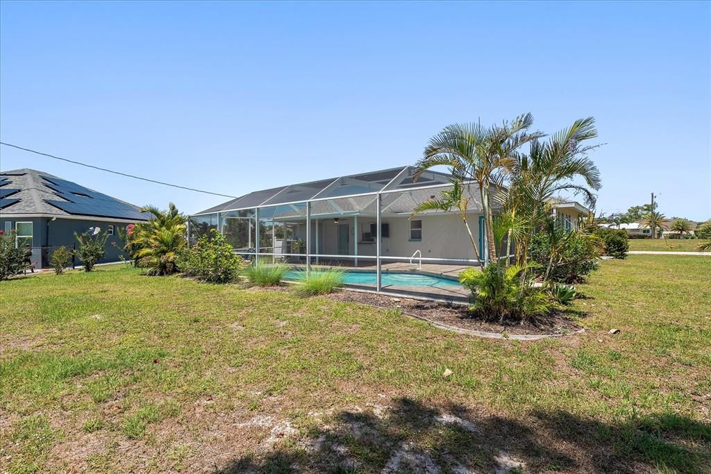 For Sale: $289,000 (2 beds, 2 baths, 1008 Square Feet)