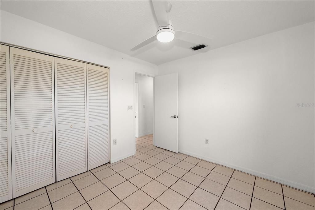 For Sale: $289,000 (2 beds, 2 baths, 1008 Square Feet)