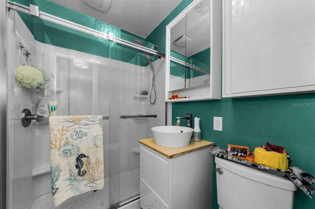 合同活跃: $350,000 (4 贝兹, 2 浴室, 1611 平方英尺)