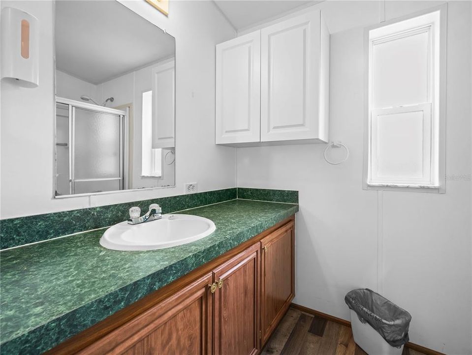 For Sale: $160,000 (2 beds, 2 baths, 864 Square Feet)