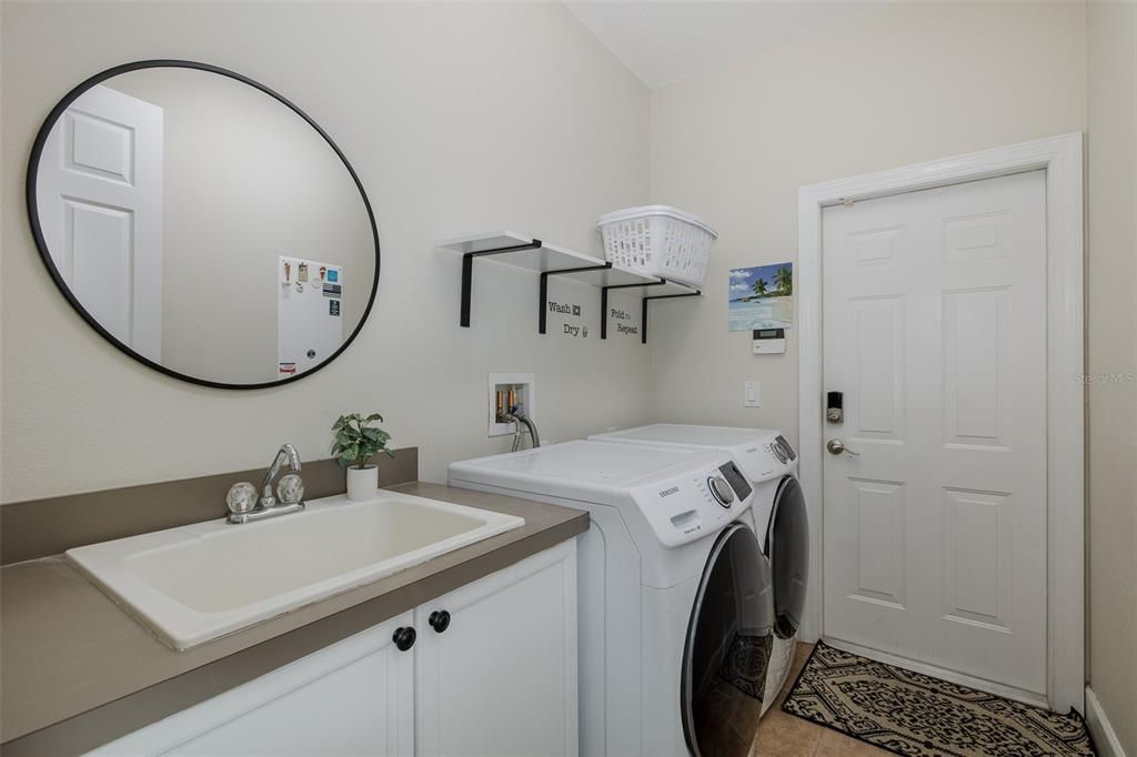 待售: $950,000 (4 贝兹, 3 浴室, 3199 平方英尺)