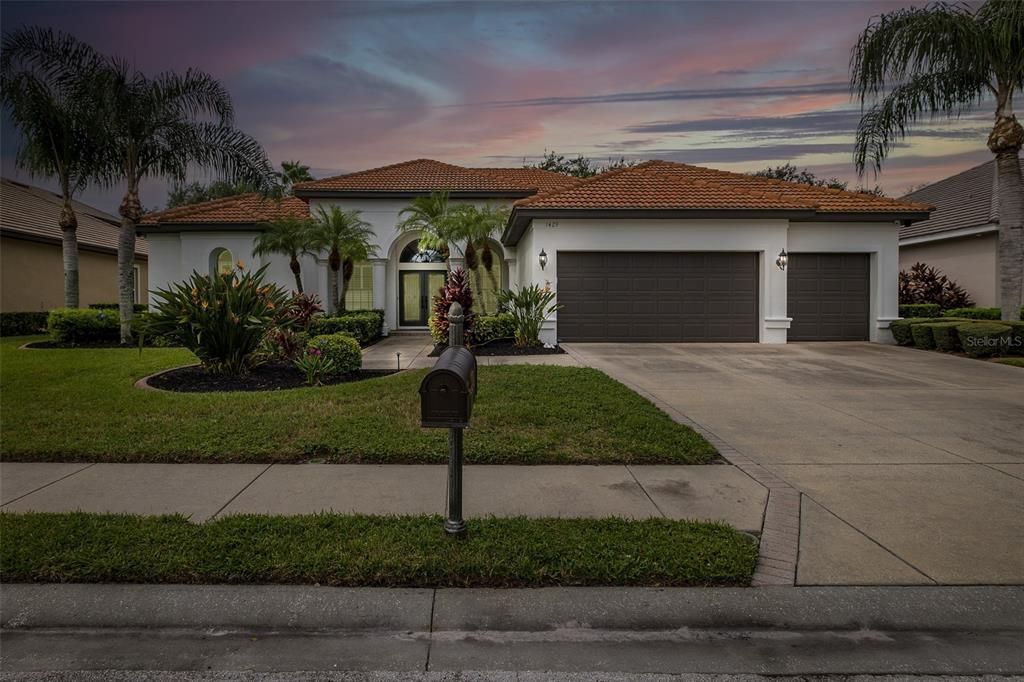 待售: $950,000 (4 贝兹, 3 浴室, 3199 平方英尺)