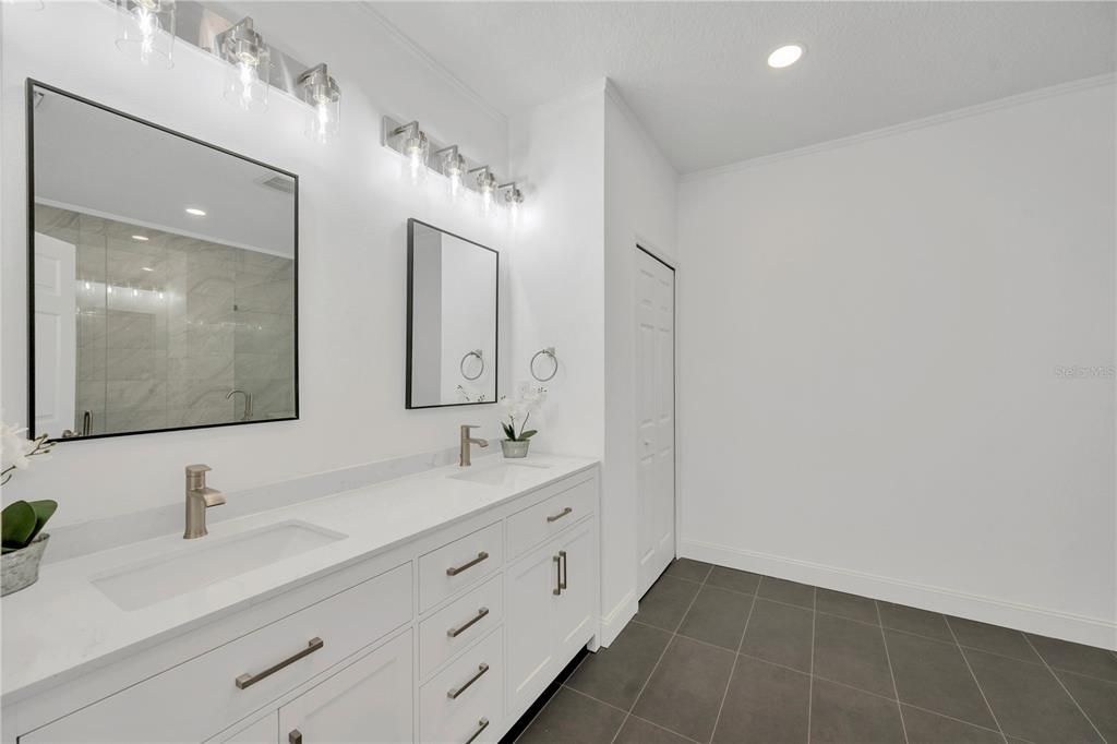 For Sale: $697,000 (4 beds, 3 baths, 2815 Square Feet)