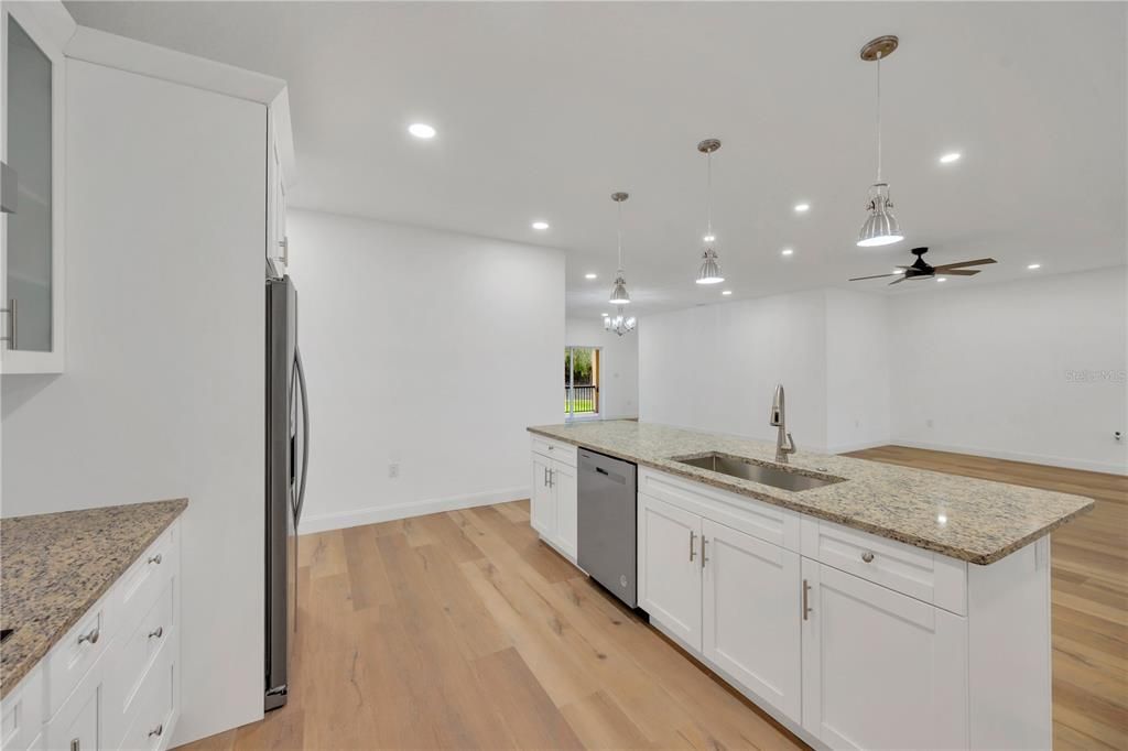 For Sale: $697,000 (4 beds, 3 baths, 2815 Square Feet)