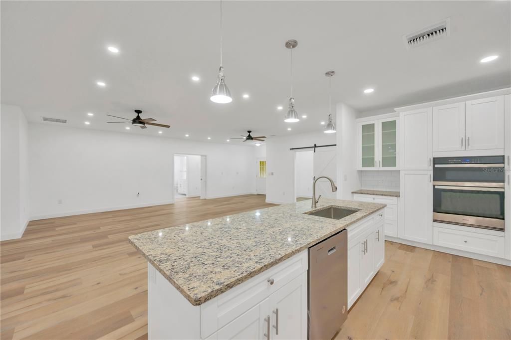 For Sale: $697,000 (4 beds, 3 baths, 2815 Square Feet)