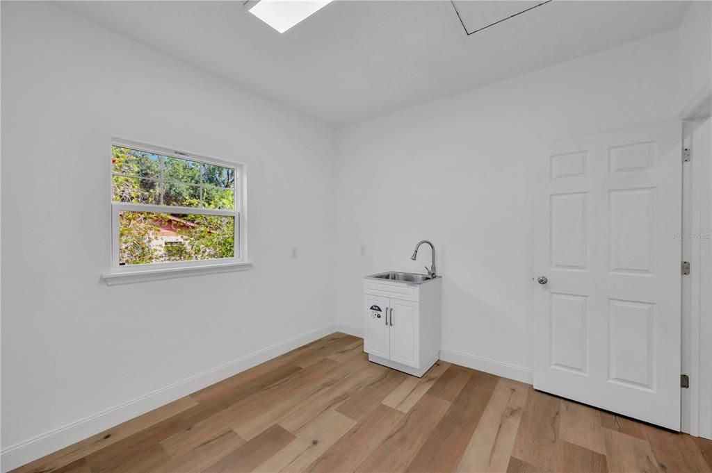 For Sale: $697,000 (4 beds, 3 baths, 2815 Square Feet)