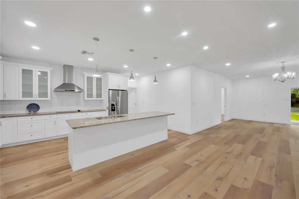 For Sale: $697,000 (4 beds, 3 baths, 2815 Square Feet)