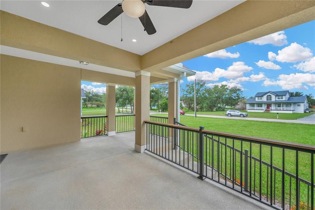 For Sale: $697,000 (4 beds, 3 baths, 2815 Square Feet)