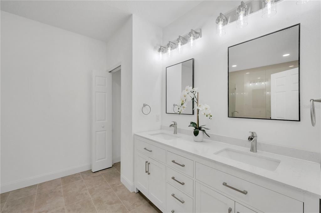 For Sale: $697,000 (4 beds, 3 baths, 2815 Square Feet)