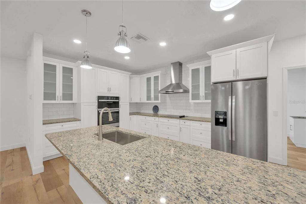 For Sale: $697,000 (4 beds, 3 baths, 2815 Square Feet)