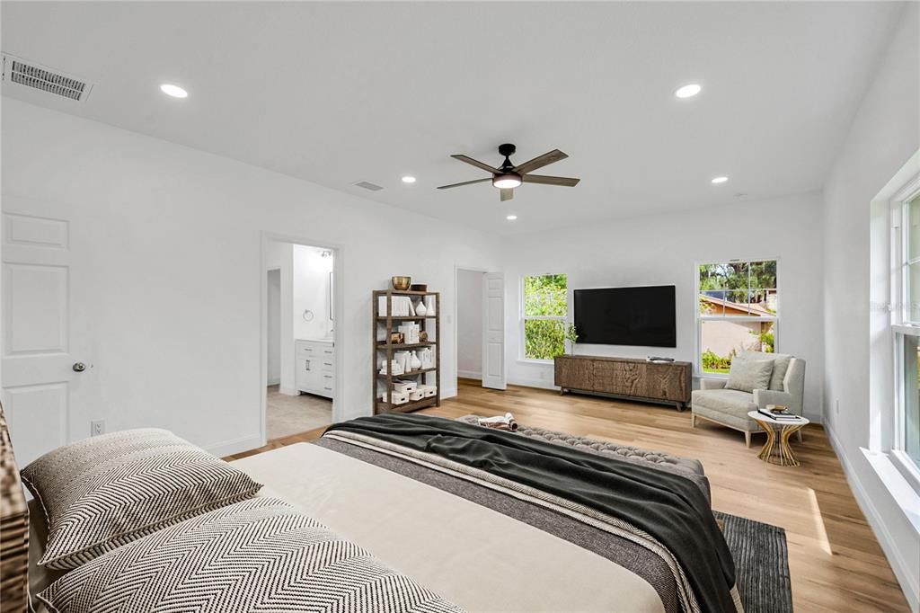 For Sale: $697,000 (4 beds, 3 baths, 2815 Square Feet)