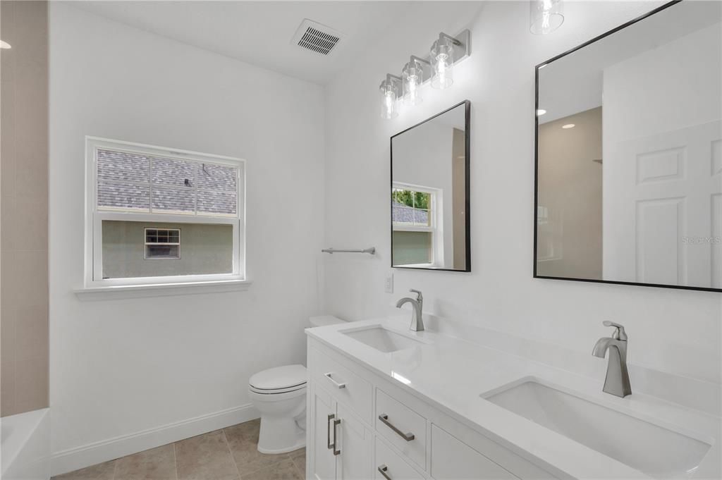 For Sale: $697,000 (4 beds, 3 baths, 2815 Square Feet)