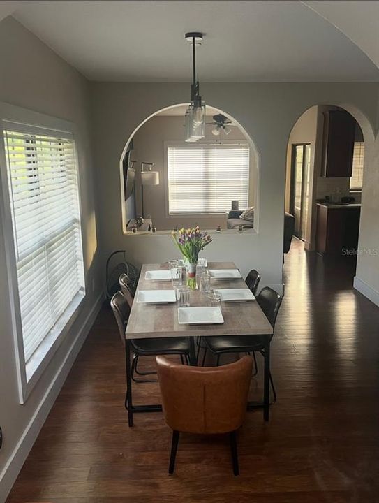 For Sale: $364,900 (3 beds, 2 baths, 1659 Square Feet)